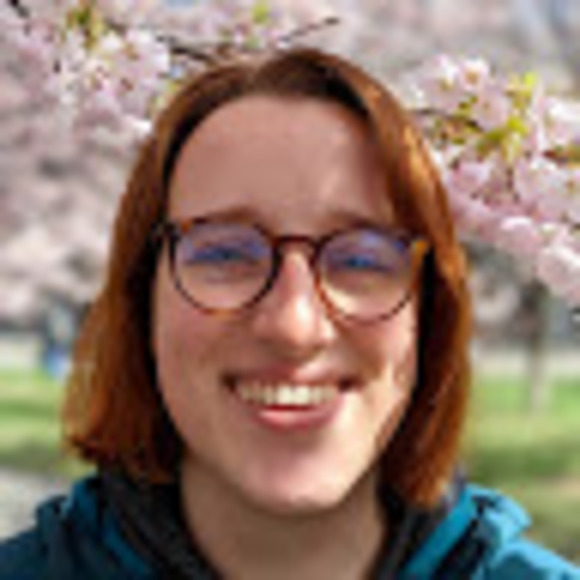 Meet your Posher, Ainsley - Picture 1 of 1